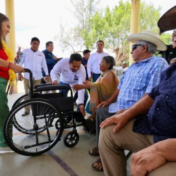 WhatsApp-Image-2026-06-17-at-6.42.52-PM-1 Fortalece DIF Oaxaca bienestar de familias en Valles Centrales con entrega de apoyos sociales