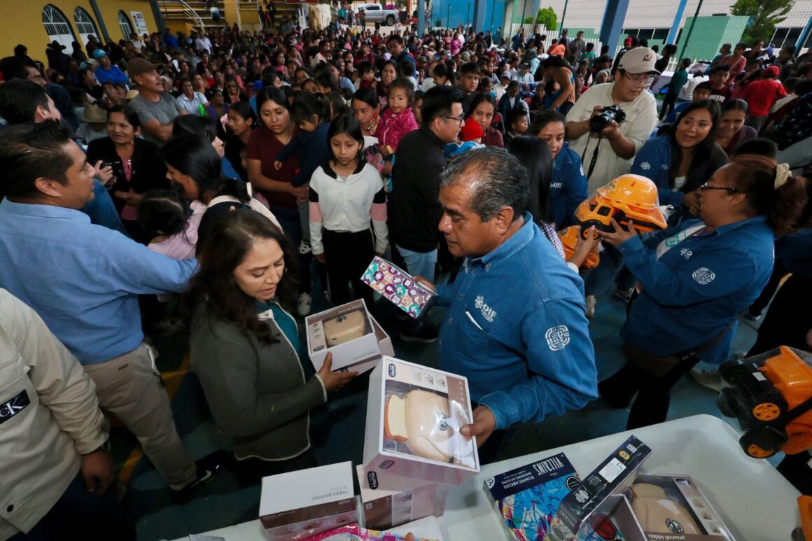 Fortalece Irma Bolaños Quijano atención en cuatro municipios de la Sierra Sur y Valles Centrales
