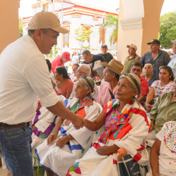 Impulsan bienestar de la Costa; senador Antonino Morales acompaña al gobernador Salomón Jara en gira de trabajo