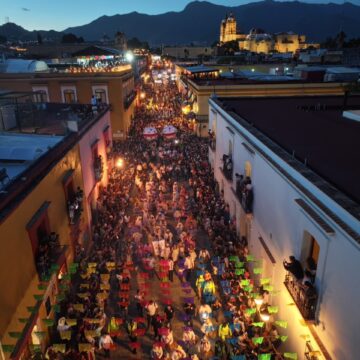 WhatsApp-Image-2026-07-18-at-9.21.52-PM-1 Algarabía, música, danza y tradición inundan las calles del Centro Histórico durante la primera Calenda de las Culturas