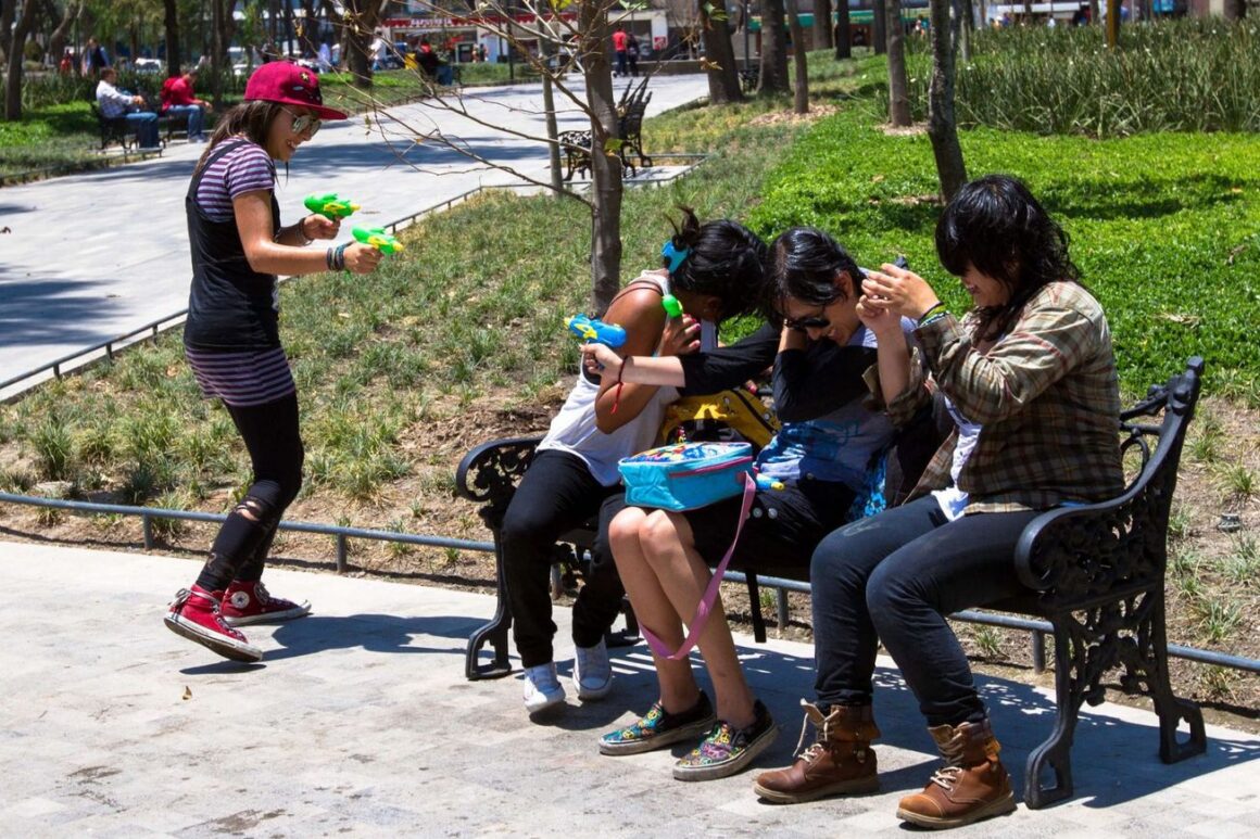 4.5 millones de jóvenes en México están fuera de la escuela y el empleo