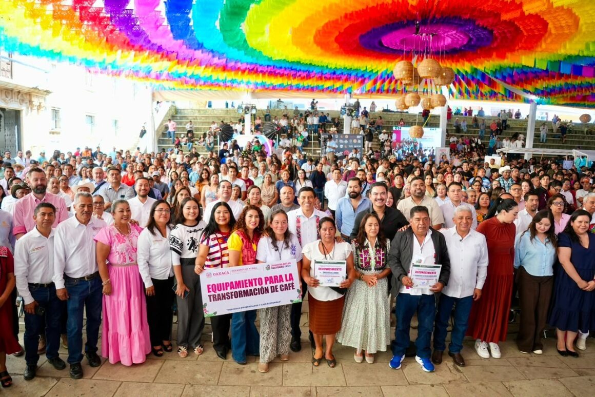 9e337c78-b746-491e-a764-46a0630fedbe De Oaxaca para el mundo: inaugura Salomón Jara Convención del Café Oaxaqueño