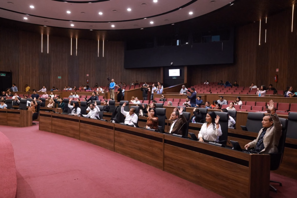 Reconoce Sego decisión del Congreso de desaparecer poderes en Juchitan de Zaragoza