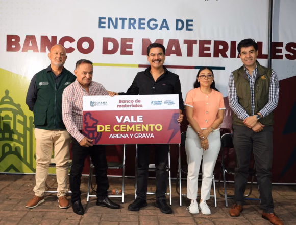 IMG-20260929-WA0011 A través del Banco de Materiales, Ray Chagoya impulsa obras de beneficio común en Oaxaca de Juárez
