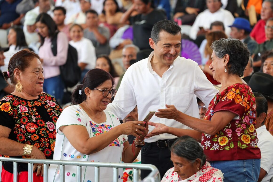 WhatsApp Image 2026-09-11 at 6.02.06 PM Destaca Luis Alfonso Silva Romo los resultados históricos de la Presidenta Claudia Sheinbaum por el desarrollo de Oaxaca
