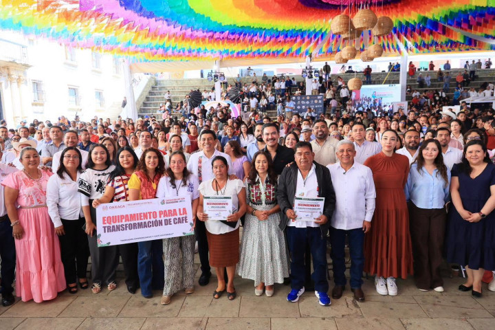 img-XSiKSp Ray Chagoya reconoce la labor de productores durante la Convención del Café Oaxaqueño 2026