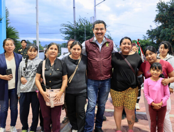 img-fWd0Yn Ray Chagoya lleva Banco de Materiales a la colonia Presidentes de México