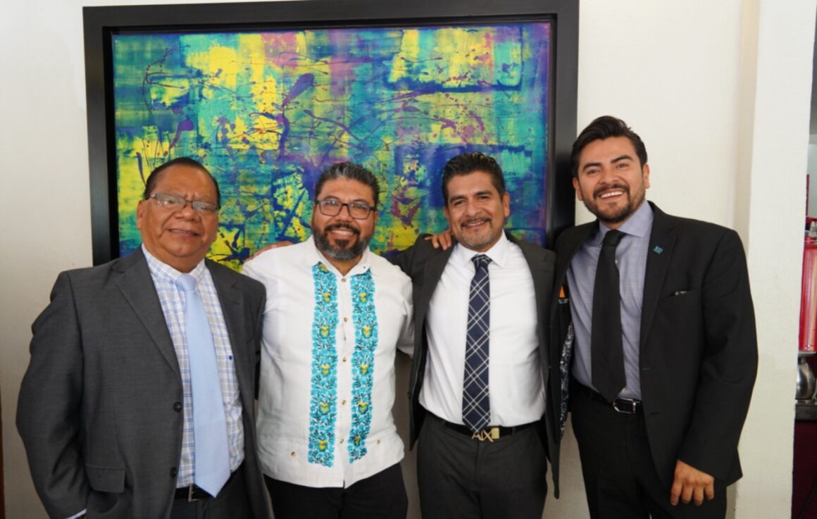 46fcbf57-7fd3-41f7-8fa4-cdd1b9c47430 Recibe la Barra Mexicana de Abogados capítulo Oaxaca, la iniciativa de Nueva Constitución