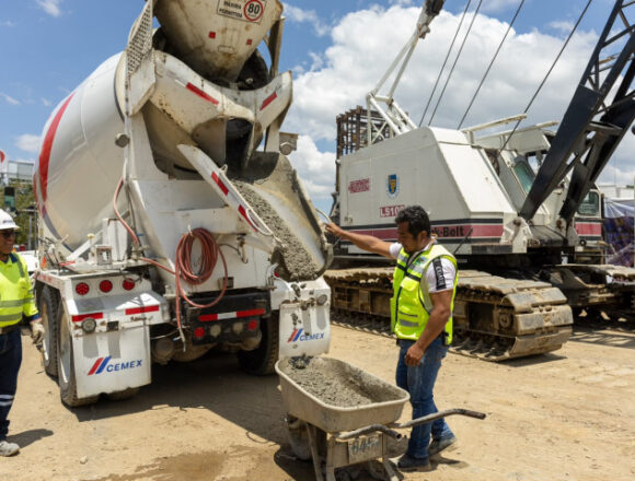 Paso a Desnivel Monumento a Juárez avanza en cimentación y mantiene semáforo verde